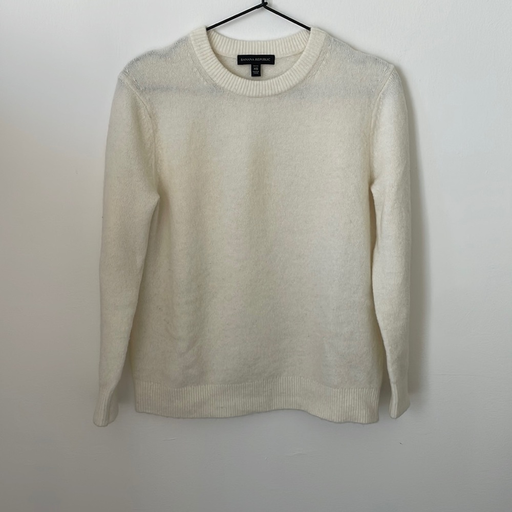 Banana Republic Wool blend cream sweater xs petite